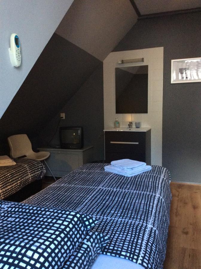 Hotel Den Berg Geertruidenberg ภายนอก รูปภาพ